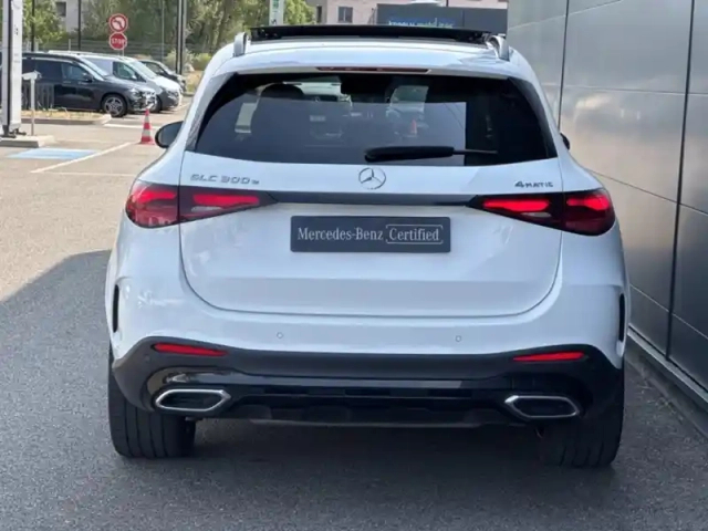Mercedes Glc 300 e  hybrid eq 4matic am — photo 4