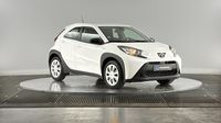 Toyota Aygo X 1.0 VVT-i 72ch Dynamic MY23 — photo 3