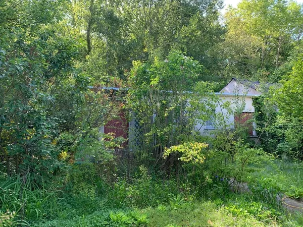 Terrain à bâtir de 416 m² à MONTMORENCY (95)