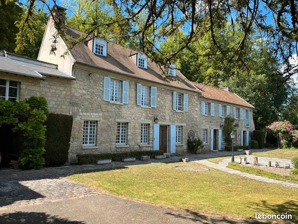 Longère 13 pièces 225 m²