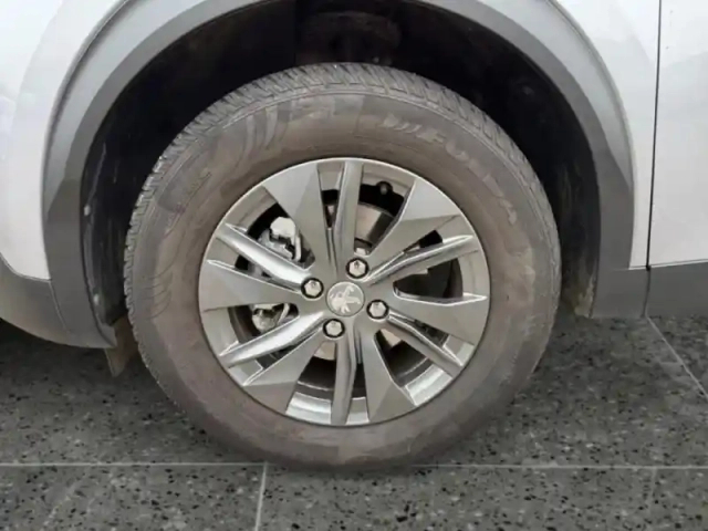 Peugeot 2008 1.2 puretech 130ch s&amp;s style eat8 — photo 29