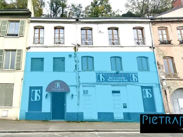 Commerce 425 m²