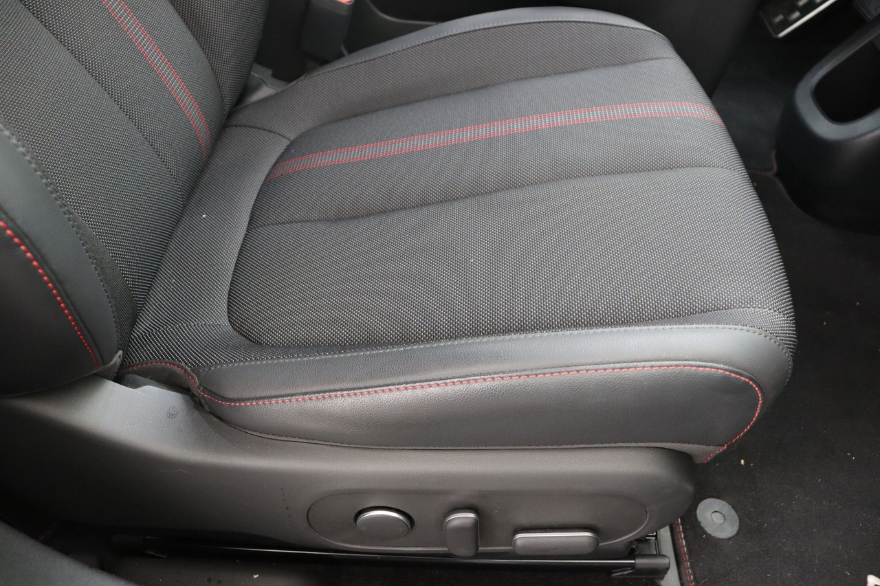 Hyundai Ioniq 5 — photo 17