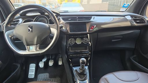 DS DS3 1.2 PureTech 130 - Sport Chic – 2016 – 120813 km – Essence – Boîte Manuelle — photo 26