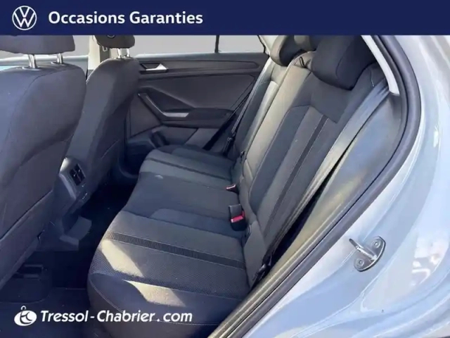 Volkswagen T-Roc 1.5 tsi evo 150 start/stop dsg7 life — photo 23