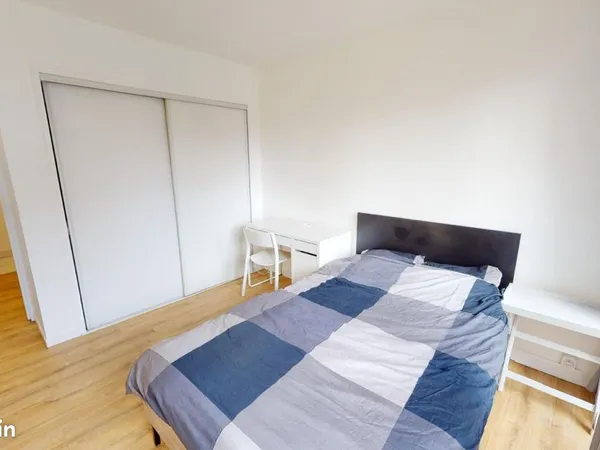 Chambre 4 pièces 71 m²