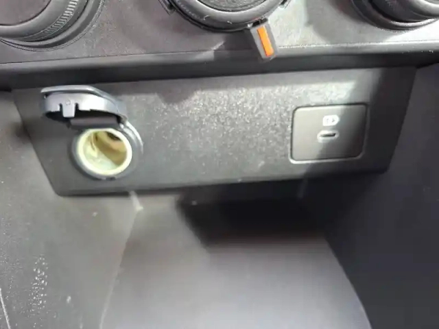 Dacia Sandero eco-g 100 gsr2 — photo 42