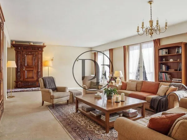 Appartement 5 pièces 128 m²