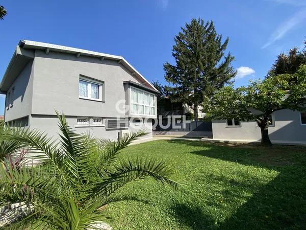 Maison à vendre de 6 pièces de 142 m²
