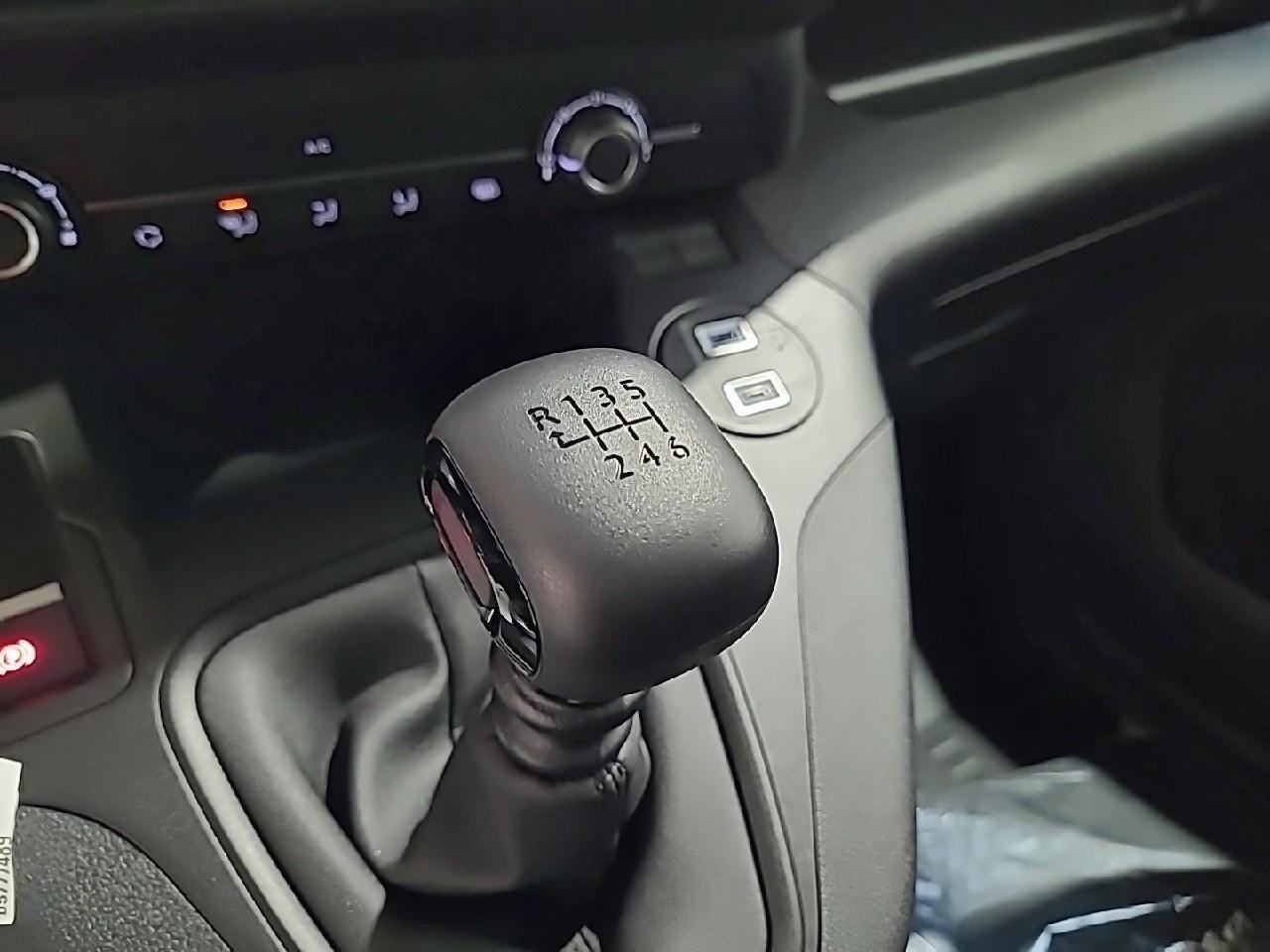 Citroën Berlingo van m diesel 100 ch manuelle — photo 17