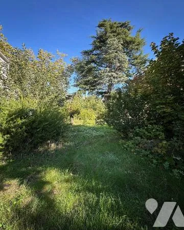 Terrain 610 m²