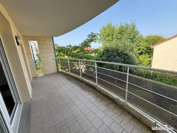 Appartement T4 moderne très bon état