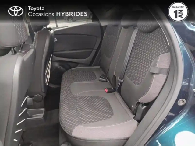 Renault Captur 1.2 tce 120ch energy intens edc — photo 12