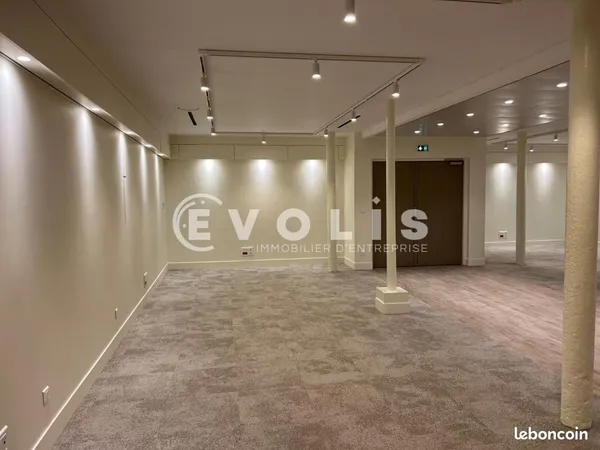 Bureaux 132 m²