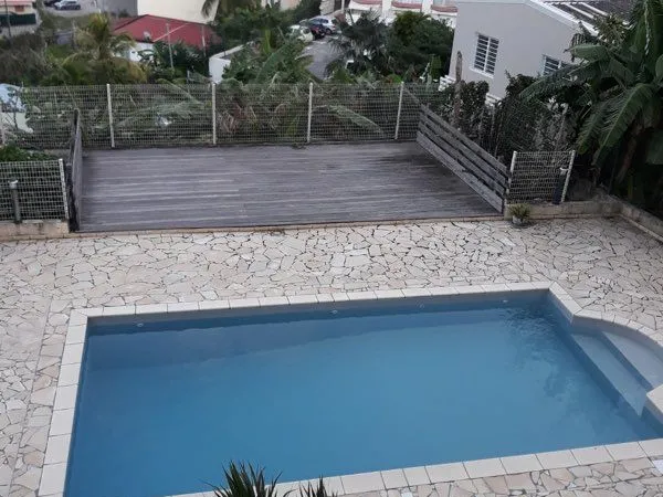 Grand F2 avec piscine Anse Mitan