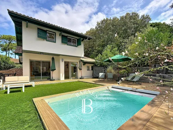 VILLA « LES HIRONDELLES » AVEC PISCINE À QUELQUES PAS DES PLAGES DU PYLA-SUR-MER - CAPACITÉ 6 PERSON