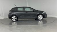 Renault Clio 1.6 E-Tech 145ch full hybrid Evolution - 24 — photo 4