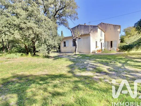 Maison 7 pièces 289 m²