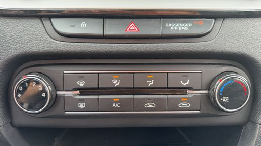 Kia XCeed 1.6 CRDi 136 MHEV - Design – 2021 – 60399 km – Hybride diesel – Boîte Manuelle — photo 19