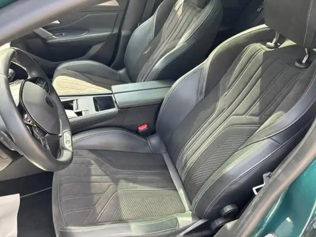 Peugeot 308 sw phev 225 e-eat8 gt — photo 16