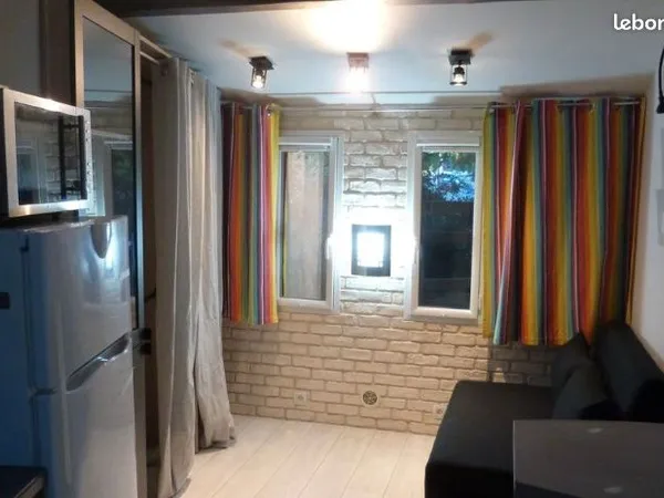 Studio 1 pièce 18 m²