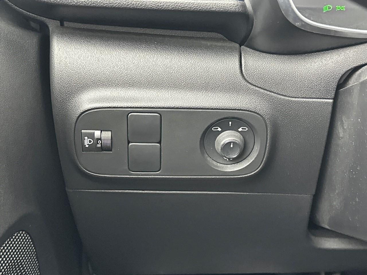 Citroën C3 puretech 110 s&s eat6 shine — photo 16