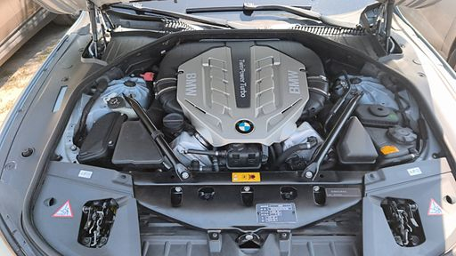 BMW Serie 7 4.4 i V8 465 ActiveHybrid BVA8 - Exclusive – 2011 – 94000 km – Hybride essence – Boîte Automatique — photo 32