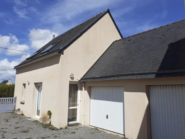 Maison 3 chambres avec agréable jardin clos au DRENNEC (29 860)