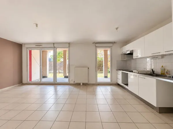 Blagnac Andromède Appartement T3 avec jardin et parking en s