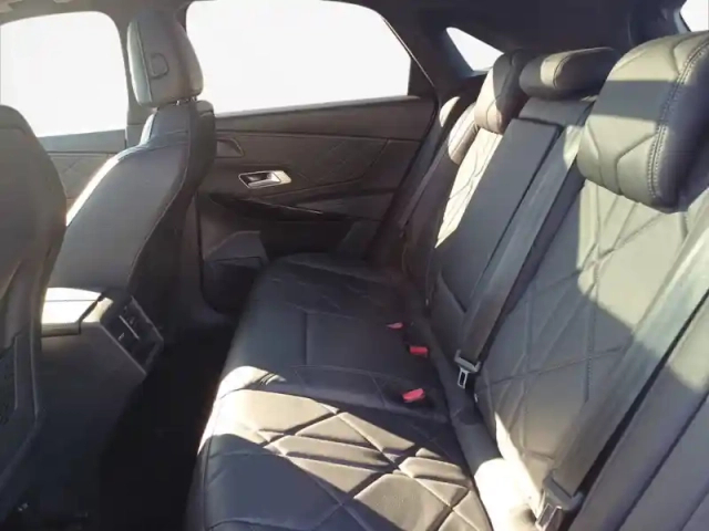 Ds Ds 7 ds7 crossback hybride e-tense 300 eat8 4x4 — photo 12