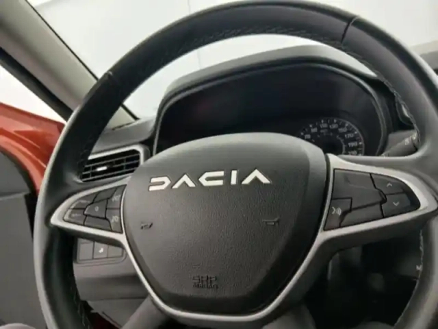 Dacia Duster 1.5 blue dci 115ch  journey 4x2 — photo 14