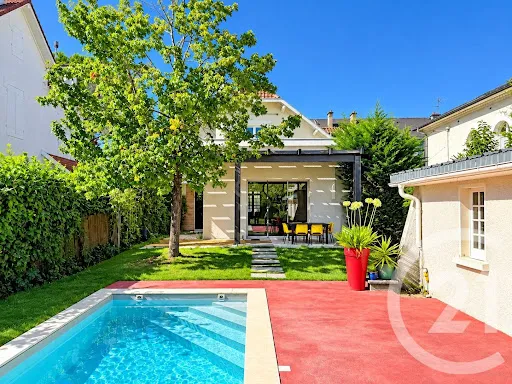 Maison 5 pièces 145 m²