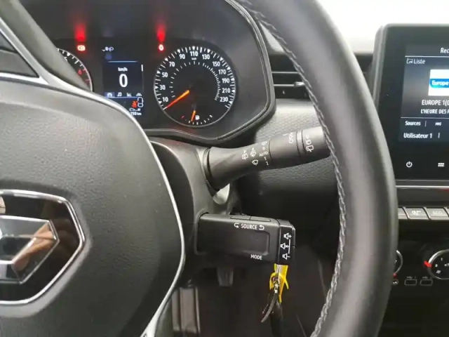 Renault Clio tce 90 — photo 11