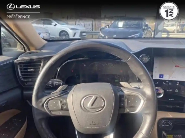 Lexus Nx 450h+ executive 4wd — photo 13