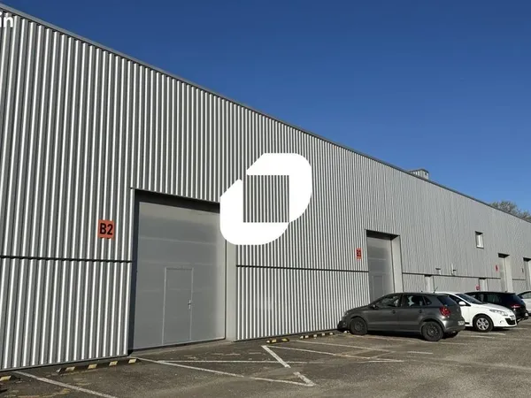 Local d'activité 514 m²