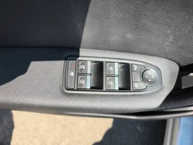 Renault Captur mild hybrid 160 edc — photo 10