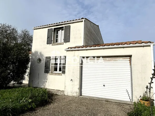 Maison 3 chambres avec garage proche centre-bourg