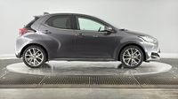 Toyota Yaris 116h Iconic 5p MY22 — photo 4