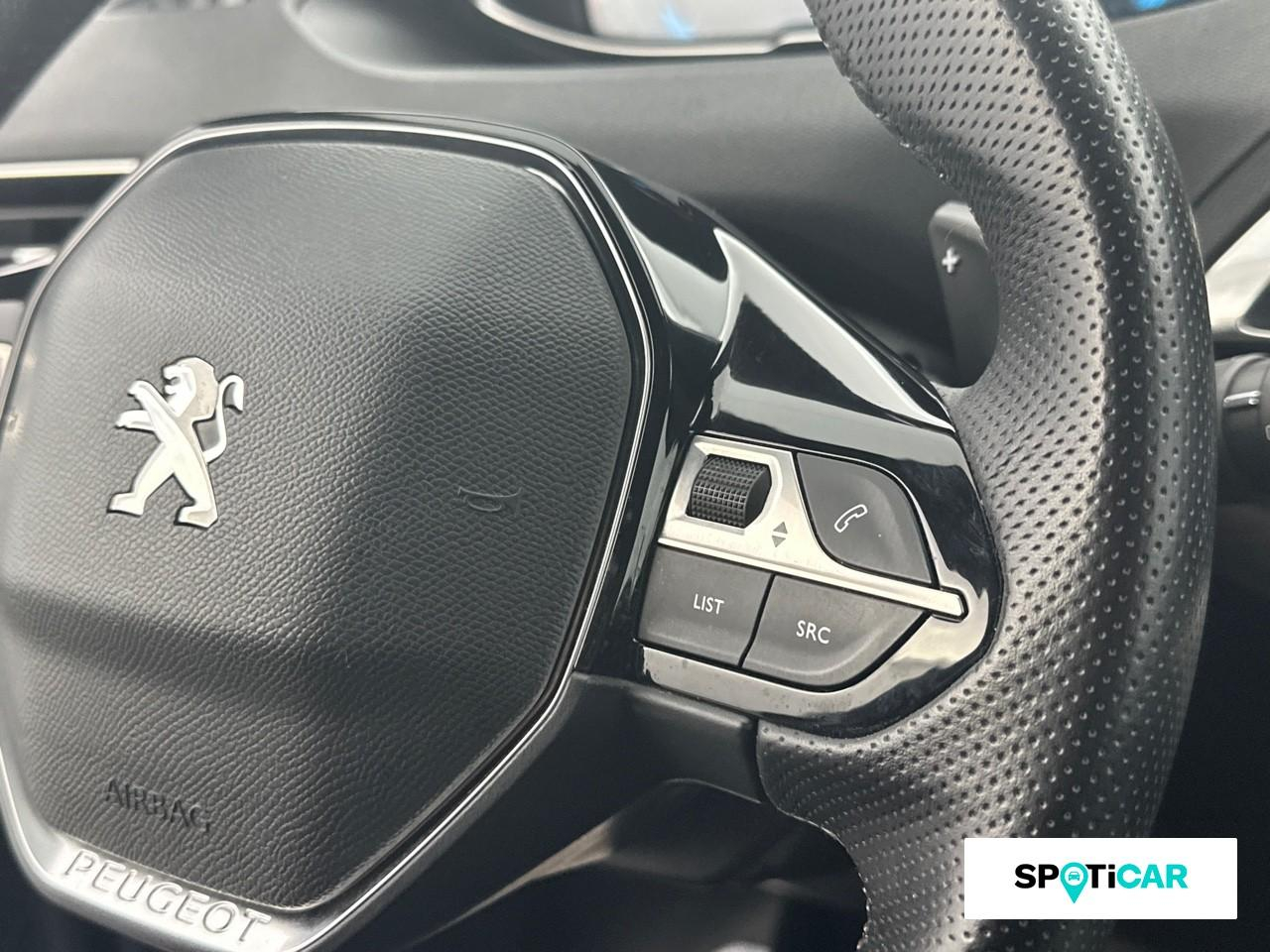 Peugeot 3008 plug-in hybrid4 300ch gt e-eat8 — photo 17