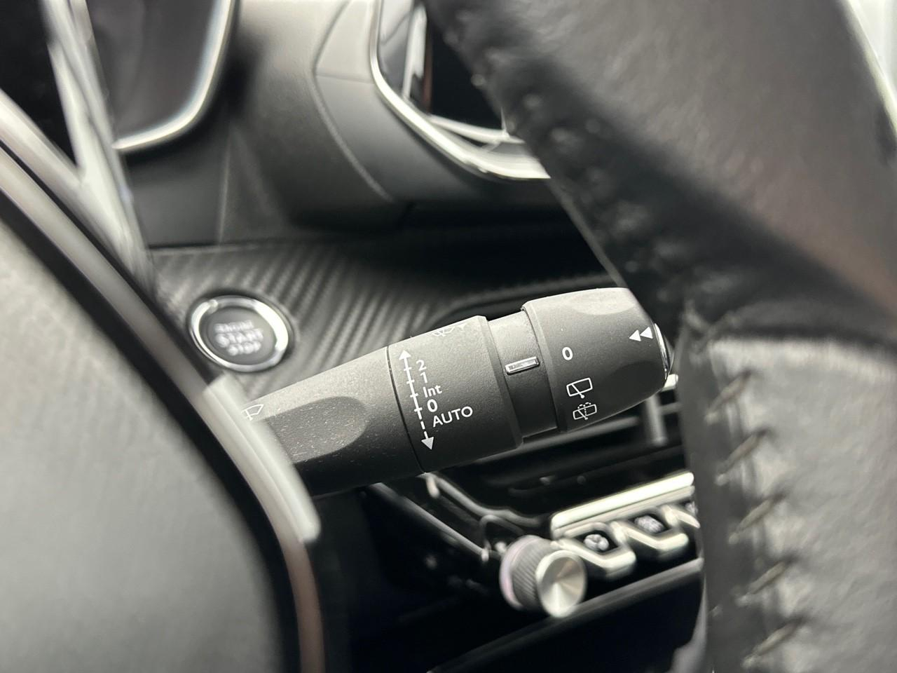 Peugeot 208 puretech 100 s&s bvm6 allure — photo 20