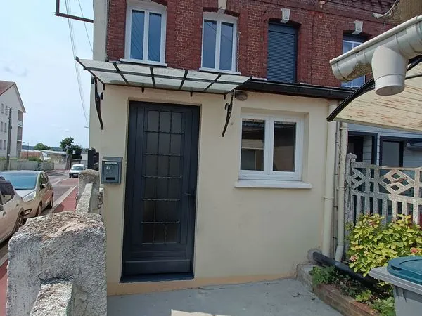 Le petit-quevilly - maison 3 pièces - 55 m² - 2 chambres - cour