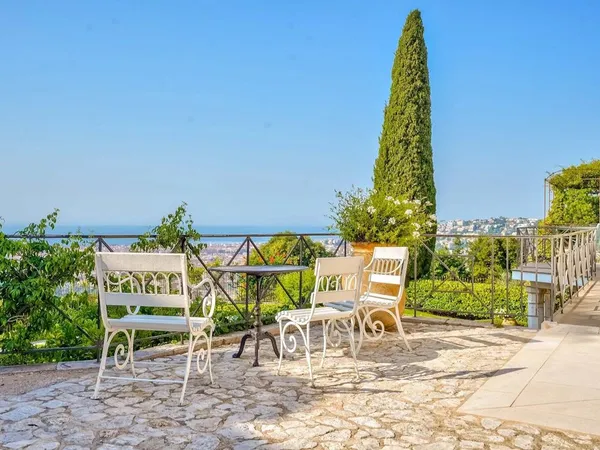 Maison de luxe 30 pièces 1570 m²