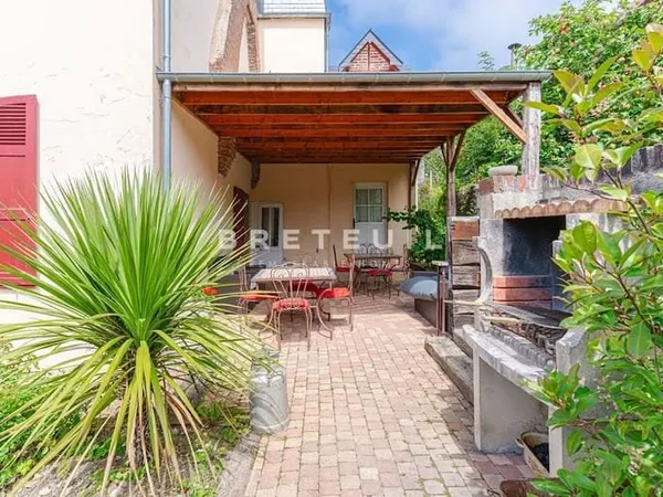 Maison 8 pièces 180 m²