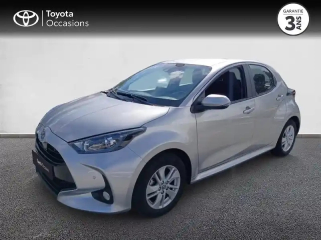 Toyota Yaris 120 vvt-i dynamic business 5p mc24