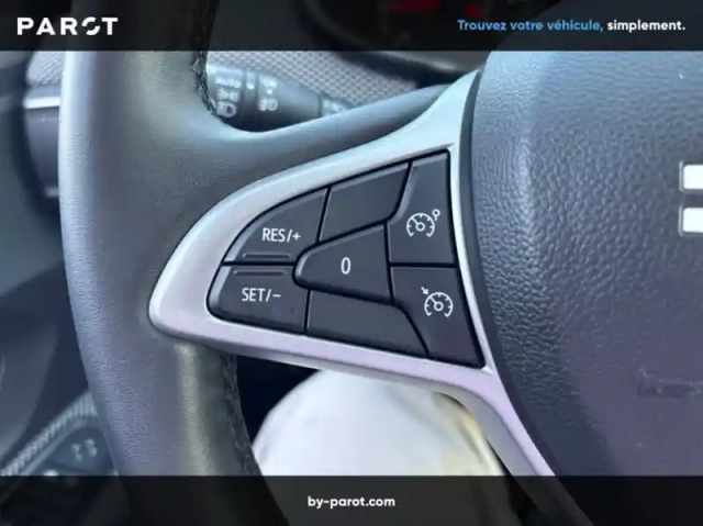 Dacia Sandero 1.0 tce 90ch journey — photo 17