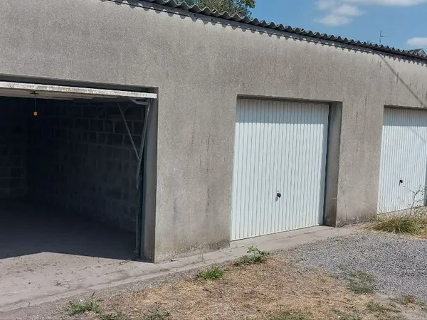 Garage à louer