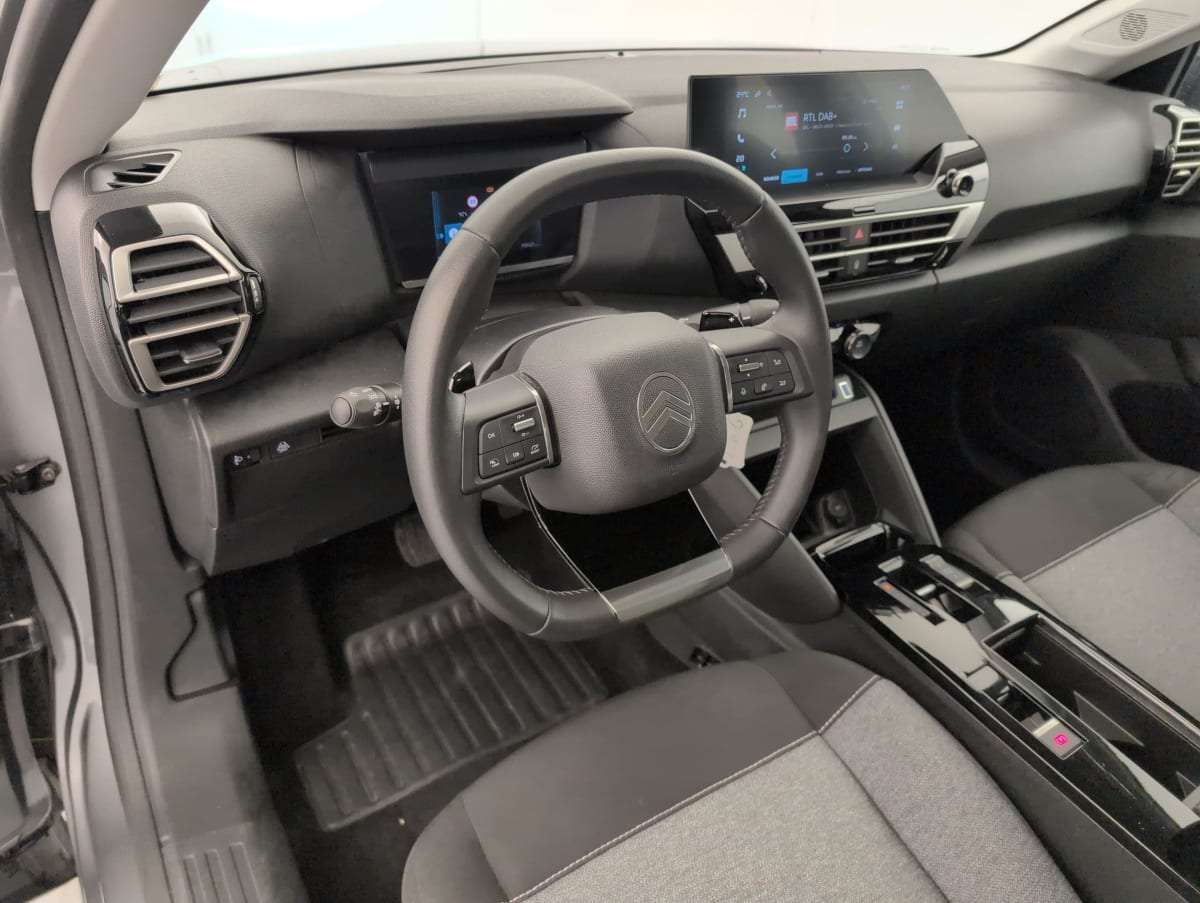 Citroën C4 — photo 15