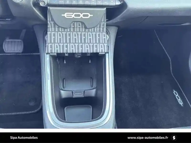 Fiat 600 t-gen 3 1.2 hybrid 110ch edct6 — photo 50