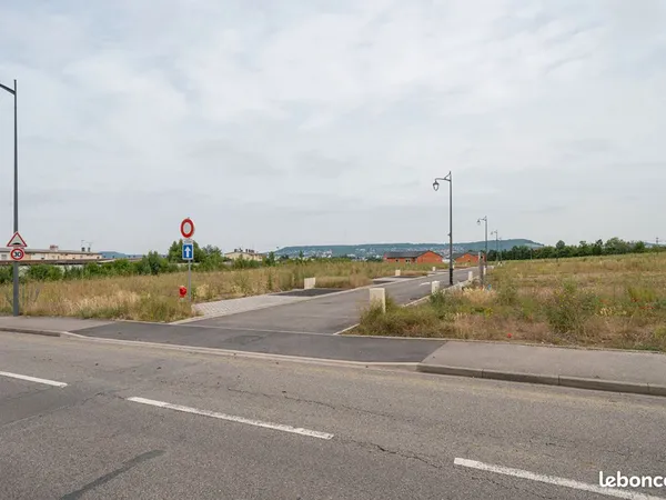 Terrain 256 m² TOMBLAINE