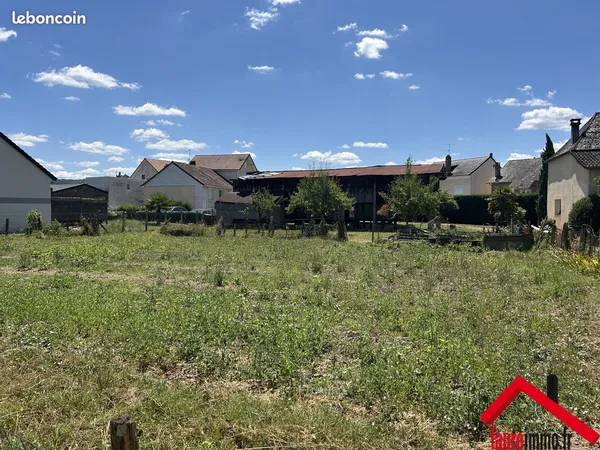 Terrain 1350 m² Mansac